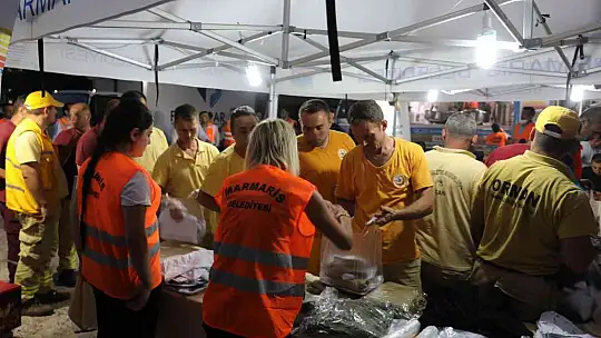 Marmaris Belediyesi yangın bölgesindeki lojistik desteğini sürdürüyor