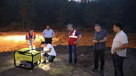 Marmaris Belediyesi yangında var gücü ile sahada