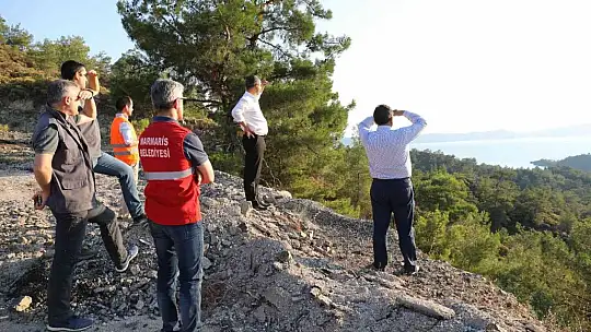 Marmaris Belediyesi yangında var gücü ile sahada