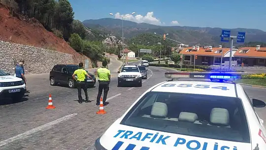 Marmaris-Datça karayolu trafiğe kapatıldı