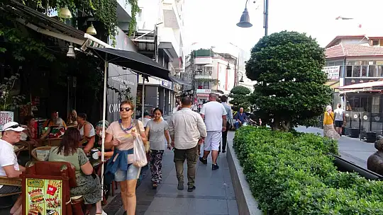 MARMARİS ESNAFI BU SEZONDAN MUTLU, ÖNÜMÜZDEKİ SEZONDAN UMUTLU