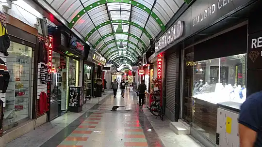 MARMARİS ESNAFI BU SEZONDAN MUTLU, ÖNÜMÜZDEKİ SEZONDAN UMUTLU