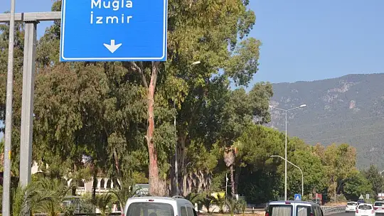 Marmaris, giriş ve çıkış noktalarında denetimler sürüyor