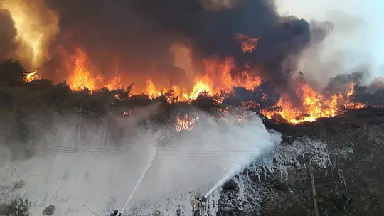 Marmaris-İçmeler karayolu trafiğe kapatıldı