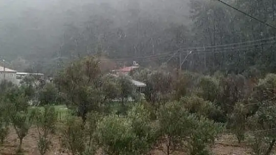 Marmaris'in yüksek kesimlerine kar yağdı