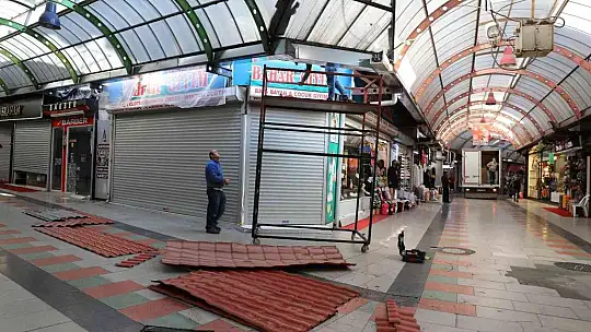 Marmaris Kapalı Çarşı bakımdan geçiyor