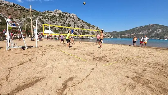 Marmaris Selimiye'de plaj voleybolu heyecanı başlıyor
