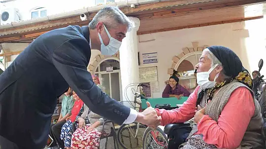 Marmaris'te 29 Ekim hediyesi kütüphane oldu