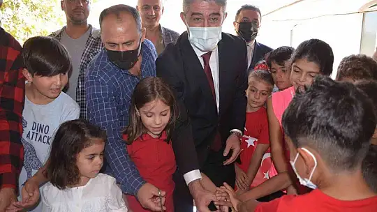 Marmaris'te 29 Ekim hediyesi kütüphane oldu