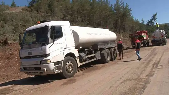 Marmaris'te alev savaşçılarının nöbeti devam ediyor