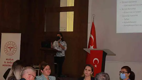 Marmaris'te bağımlılık ile mücadele çalıştayı başladı