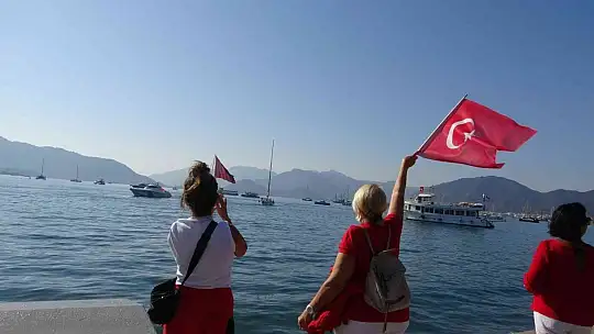 Marmaris'te Cumhuriyet Bayramı coşkusu törenler ile başladı