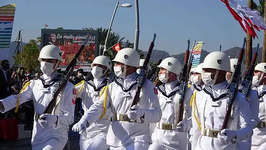 Marmaris'te Cumhuriyet Bayramı coşkusu törenler ile başladı