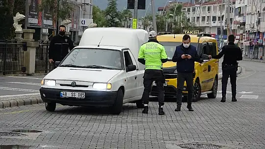 Marmaris'te denetimler devam ediyor