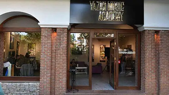 Marmaris'te DJ Akademisi açıldı