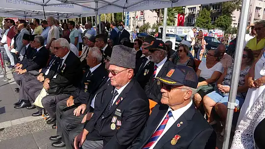Marmaris'te gaziler tören ile anıldı