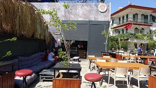 Marmaris'te hazine arazisini izinsiz işgal eden kafeye işlem yapıldı