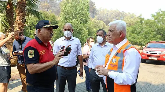 Marmaris'te ilk belirlemelere göre 1 fabrika, 27 ev ve 1 araç yandı