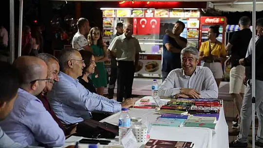 Marmaris'te kitap günleri sürüyor