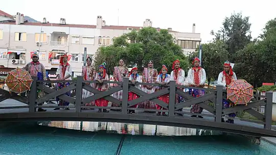 Marmaris'te kutlamalar devam ediyor