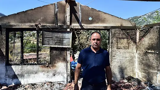 Marmaris'te müze olarak kullanılan 1 asırlık yapı küle döndü