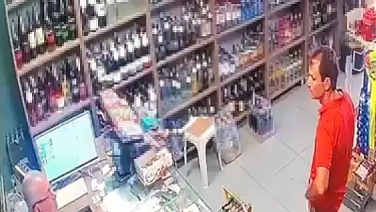 Marmaris'te ormanı yakmadan önce veresiye içki almak istemiş