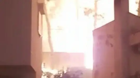 Marmaris'te siteye kadar inen yangında faciadan dönüldü