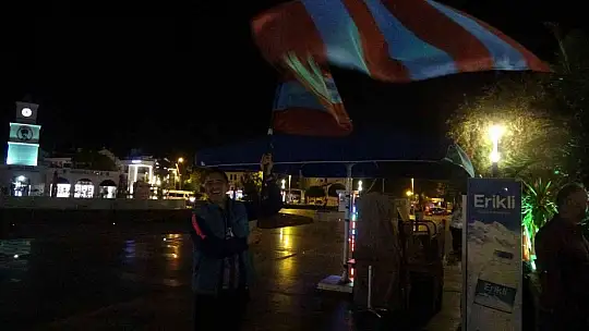 MARMARİS'TE TRABZONSPOR ŞAMPİYONLUĞU KONVOYLAR VE MEŞALELER İLE KUTLANDI