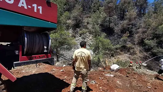 Marmaris'te yanan alanların soğutma çalışmaları devam ediyor