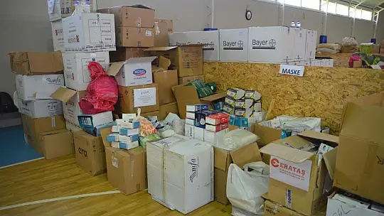 Marmaris'te yardım toplama merkezleri kuruldu