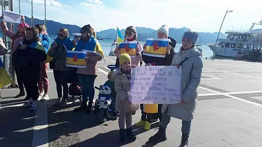 Marmaris'te yaşayan Ukraynalılar Putin'e 'dur' dediler