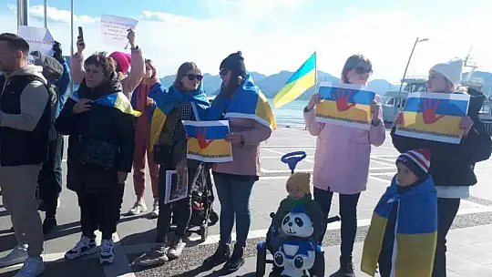 Marmaris'te yaşayan Ukraynalılar Putin'e 'dur' dediler