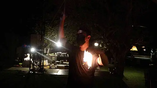 Marmaris'te yazdan kalma gecelerde eğlenceler devam ediyor