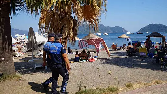 Marmaris'te zabıtadan sahil denetimi
