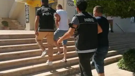 Marmaris'te zehir tacirleri tutuklandı