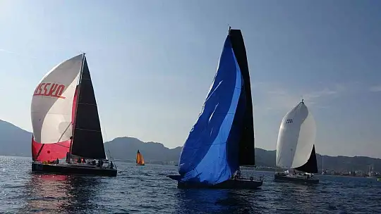 Marmaris Uluslararası Yelken yarışlarının ilk günü tamamlandı