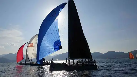 Marmaris Uluslararası Yelken yarışlarının ilk günü tamamlandı