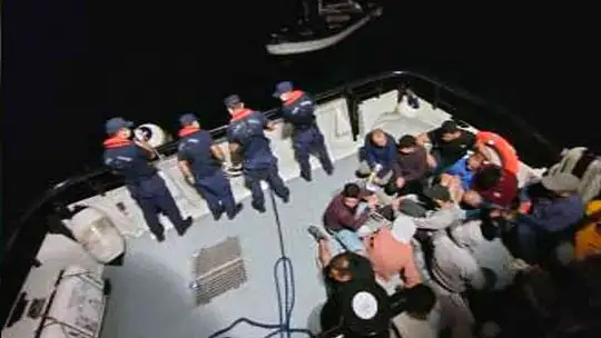 Marmaris ve Datça'da 18 düzensiz göçmen kurtarıldı