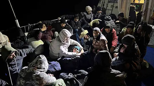 MARMARİS VE DATÇA'DA 80 DÜZENSİZ GÖÇMEN KURTARILDI