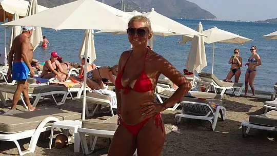 Marmaris yazı yaşamaya devam ediyor