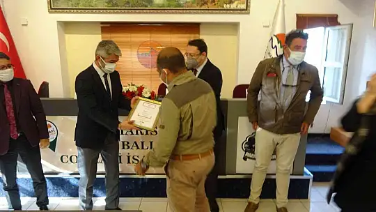 Marmarisli arıcılar ballarına coğrafi işaret belgelerini aldı