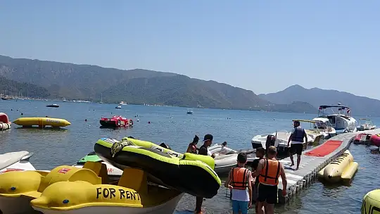 Marmarisli turizmciler: ''Marmaris eski pırıltılı günlerine dönecek''