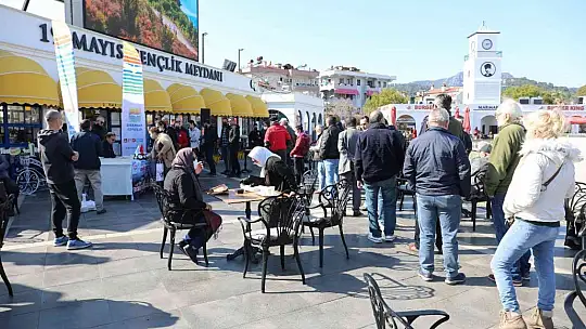 Marmarisli yazar Karabenli'nin 'Anekdotlar-3' kitabı belediye kültür yayınları kapsamında basıldı