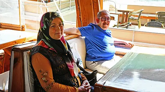 Engelliler mavi tura çıktı