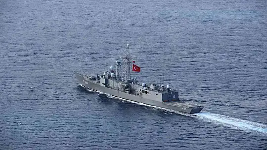 MAVİ VATAN'IN ÇELİK KALESİ TCG GEDİZ'DE YENİ YIL MANZARALARI