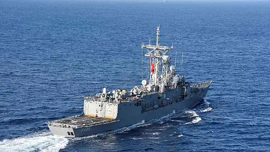 MAVİ VATAN'IN ÇELİK KALESİ TCG GEDİZ'DE YENİ YIL MANZARALARI