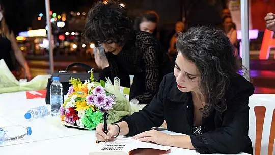 Likya Kültür Sanat Günleri Yazar Kadınlarla Okuyucuları Buluşturdu