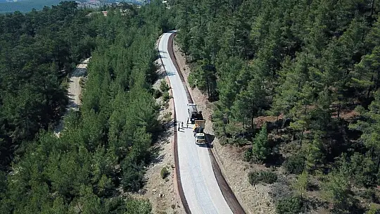 Menteşe Belediyesinden kırsal mahalle yollarında çalışma