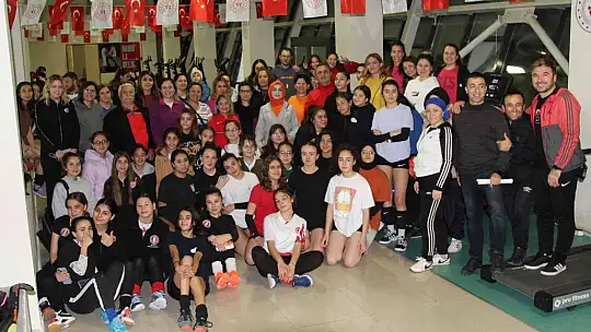 MENTEŞE'DE ÜCRETSİZ FİTNESS SALONU AÇILDI