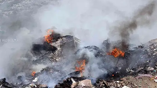 Menteşe sanayi hurdalığında yangın